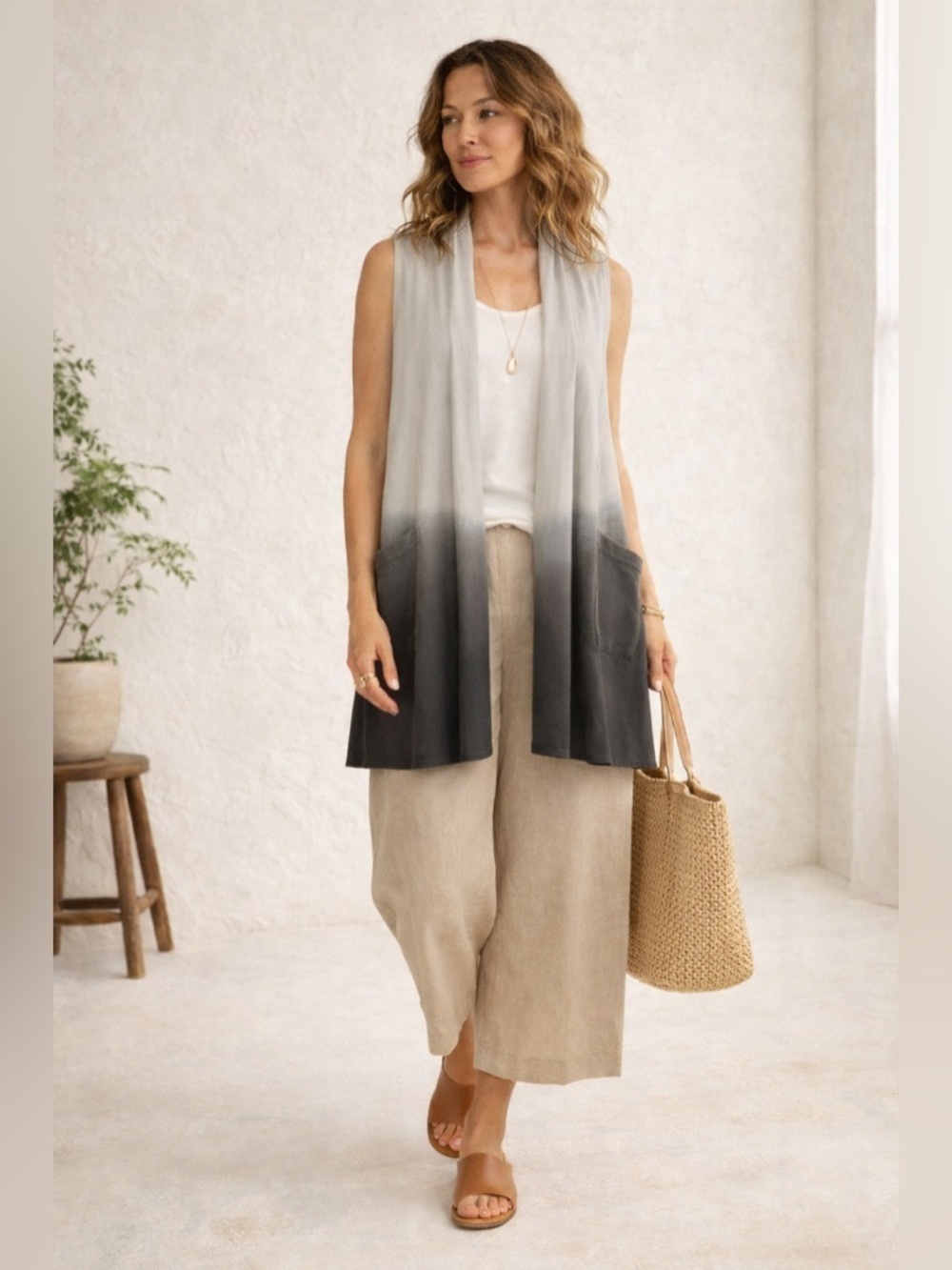 Testimony Los Angeles gray sleeveless ombré open front long cardigan size small